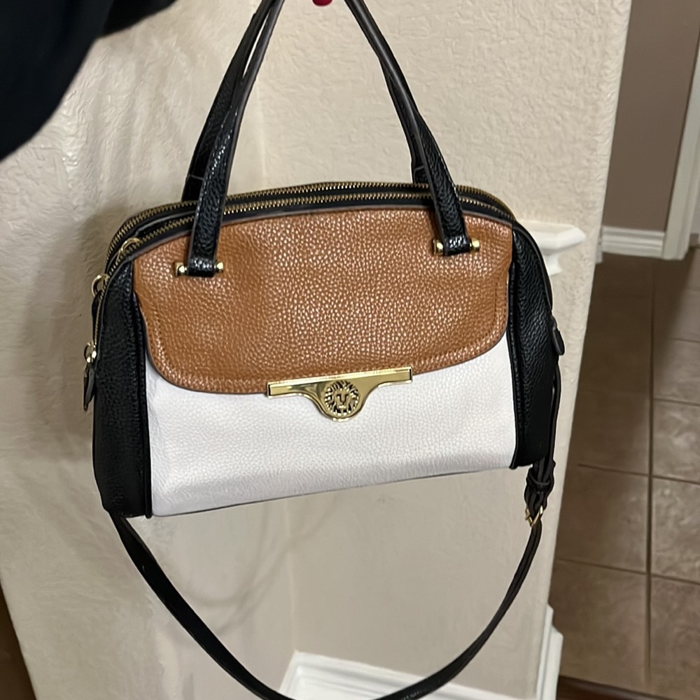 Anne Taylor tan, navy & off white pebble leather crossbody bag